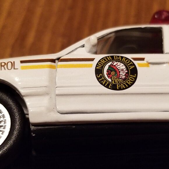 North Dakota State Patrol Road Champs die cast police car 1:43 scale - Picture 3 of 10